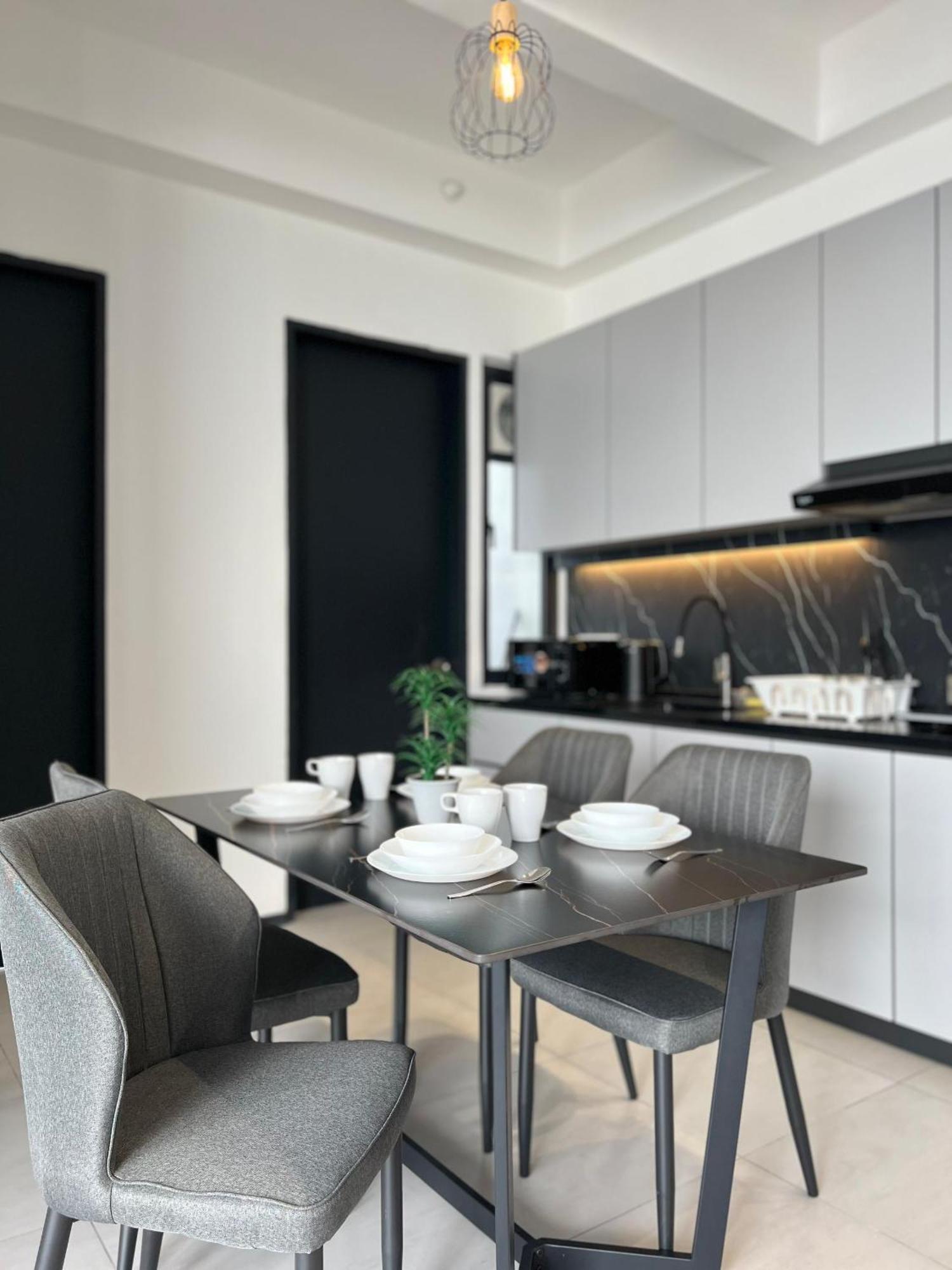 Urban Suites Two Or Three Bedroom Georgetown By Anc Jelutong Ngoại thất bức ảnh